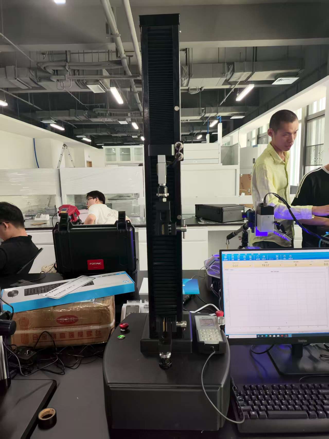 当前沿工业设备遇见青春科研力量，会碰撞出怎样的火花？