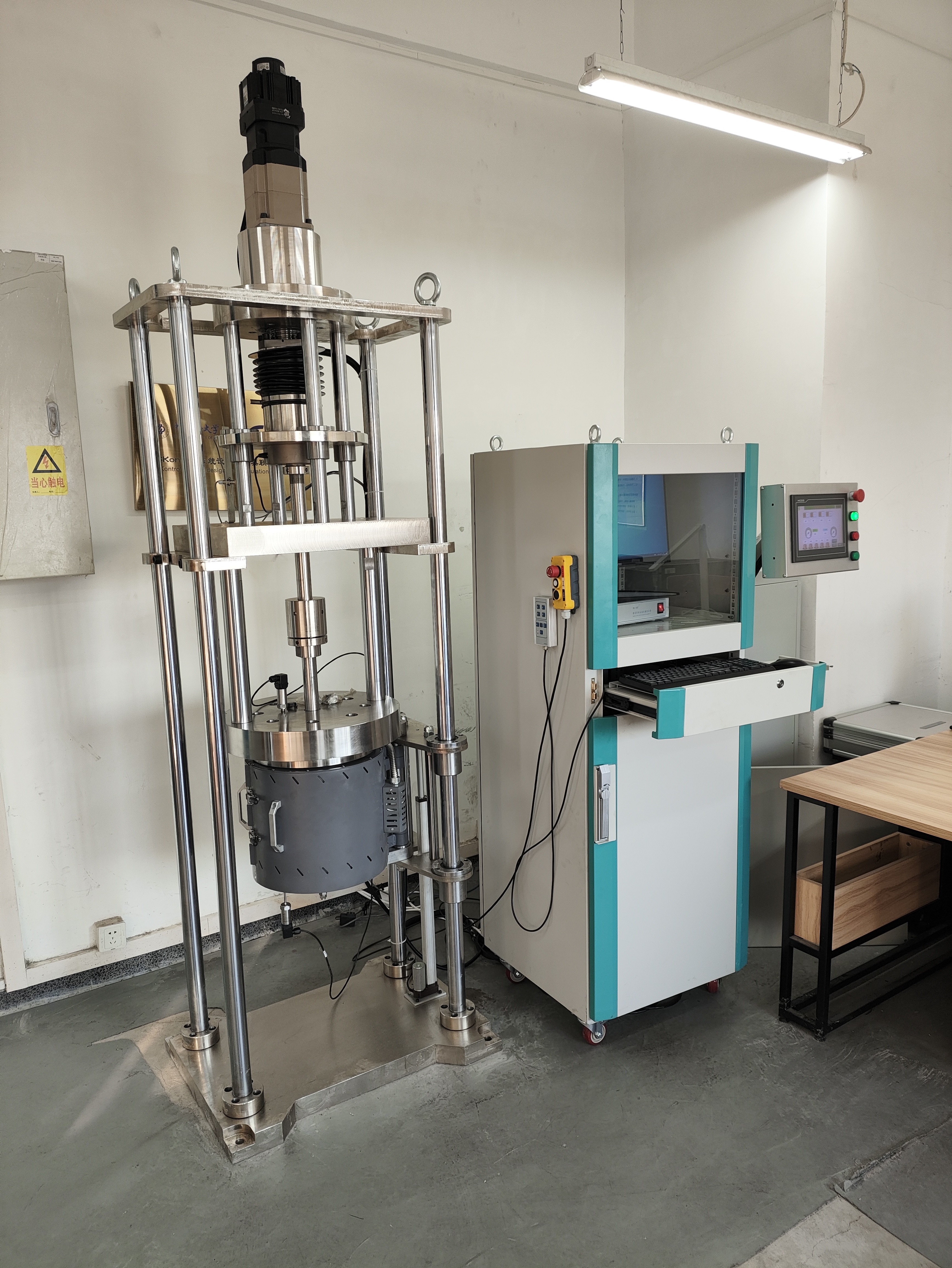 MYLH 电子式金属材料氢气环境相容性试验机